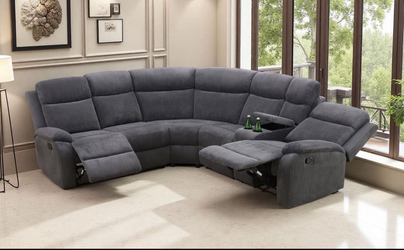 New Sectional Reclainer Couch 