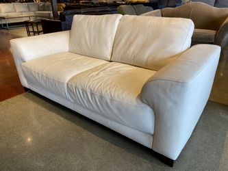 NATUZZI Italian White Leather Loveseat with Dark Wooden Base
