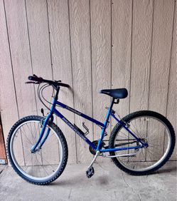 Mongoose mountain bike 26”