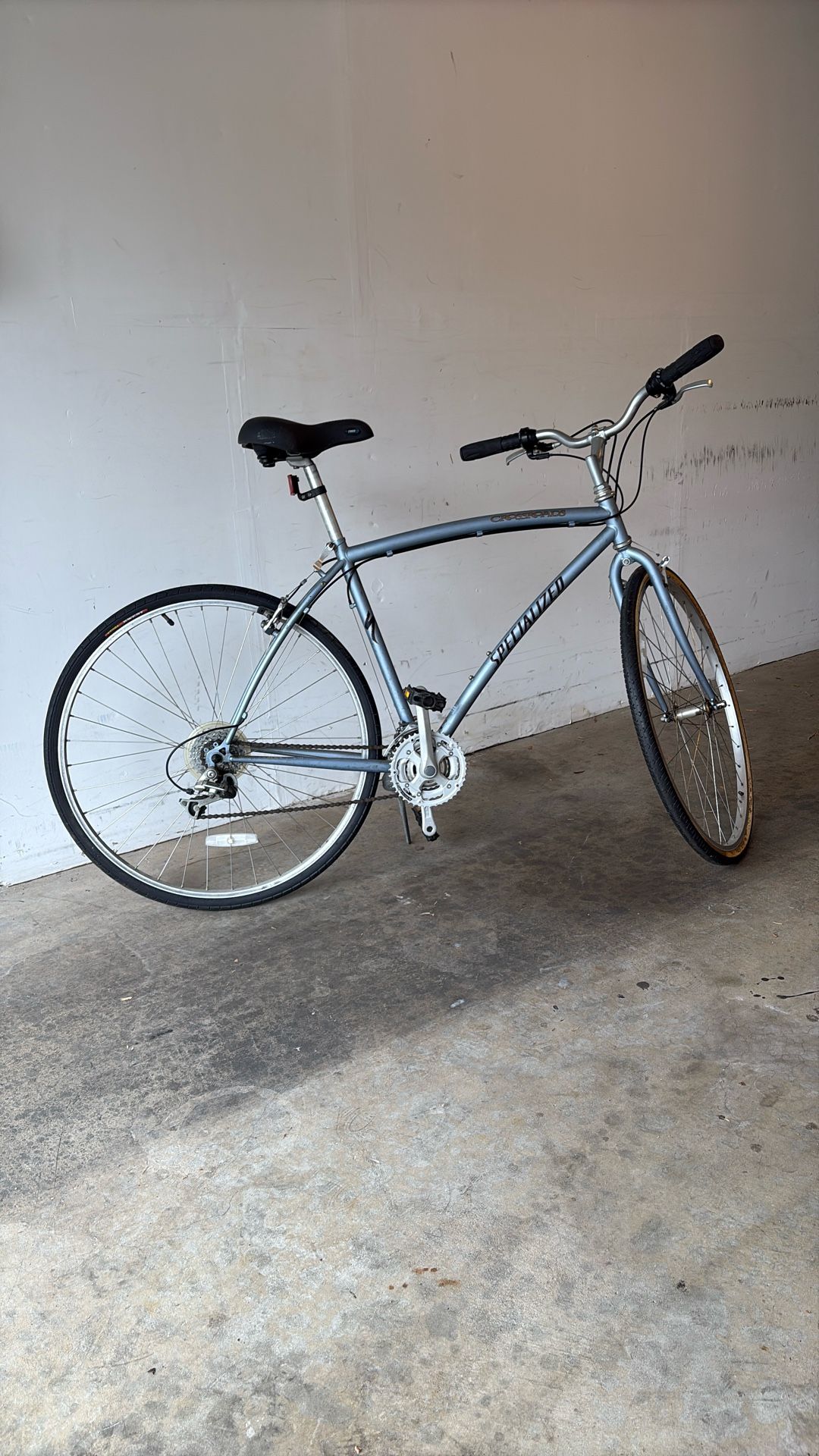 BIke- Specialized Crossroads