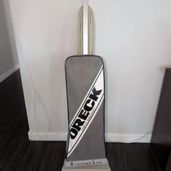 Oreck XL Classic Upright Vacuum Cleaner Model XL2200RS