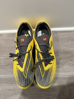 Under Armour Magnetico Elite Soccer Cleats Size 11.5