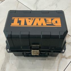 DEWALT DW096 Magnification Automatic Optical Level