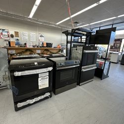 Save Up to 50% off MSRP  Electric Ranges Hot Deals
