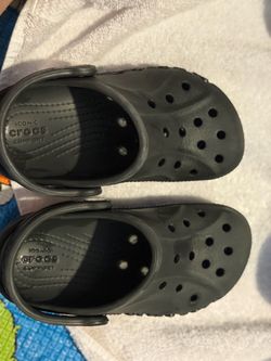 Toddler baya crocs size c10