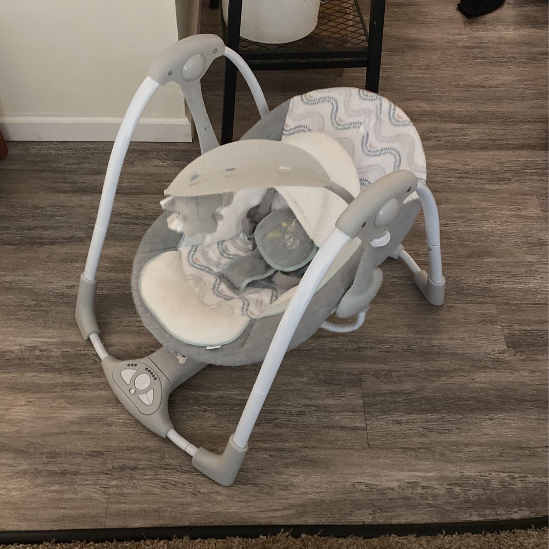 Infantino Baby Swing 