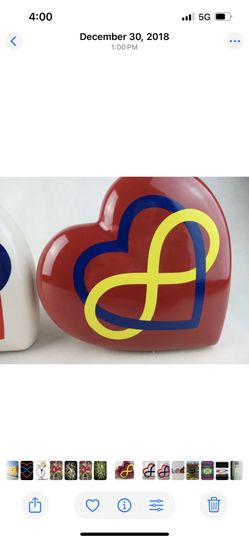 Heard  shape vases  $2.50
