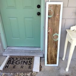 Leaning Christmas Door Sign