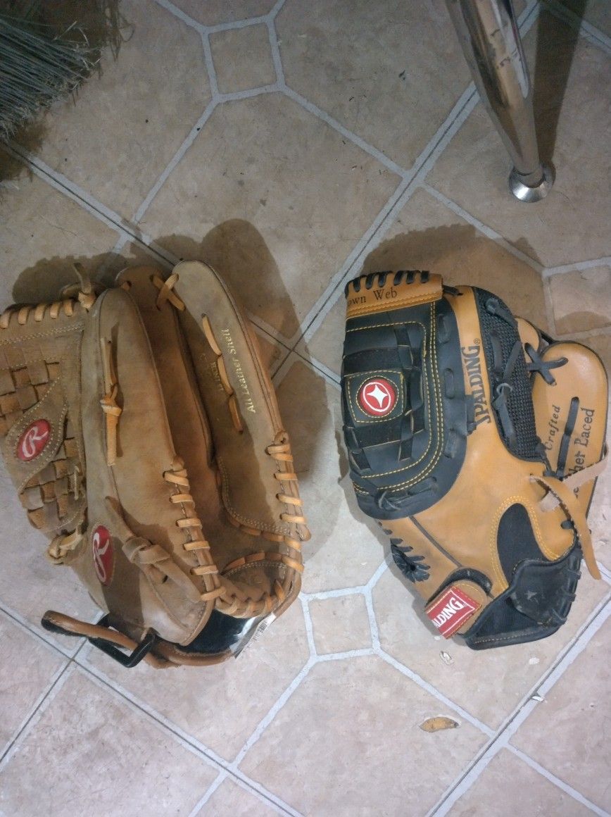 2 Baseball Gloves 