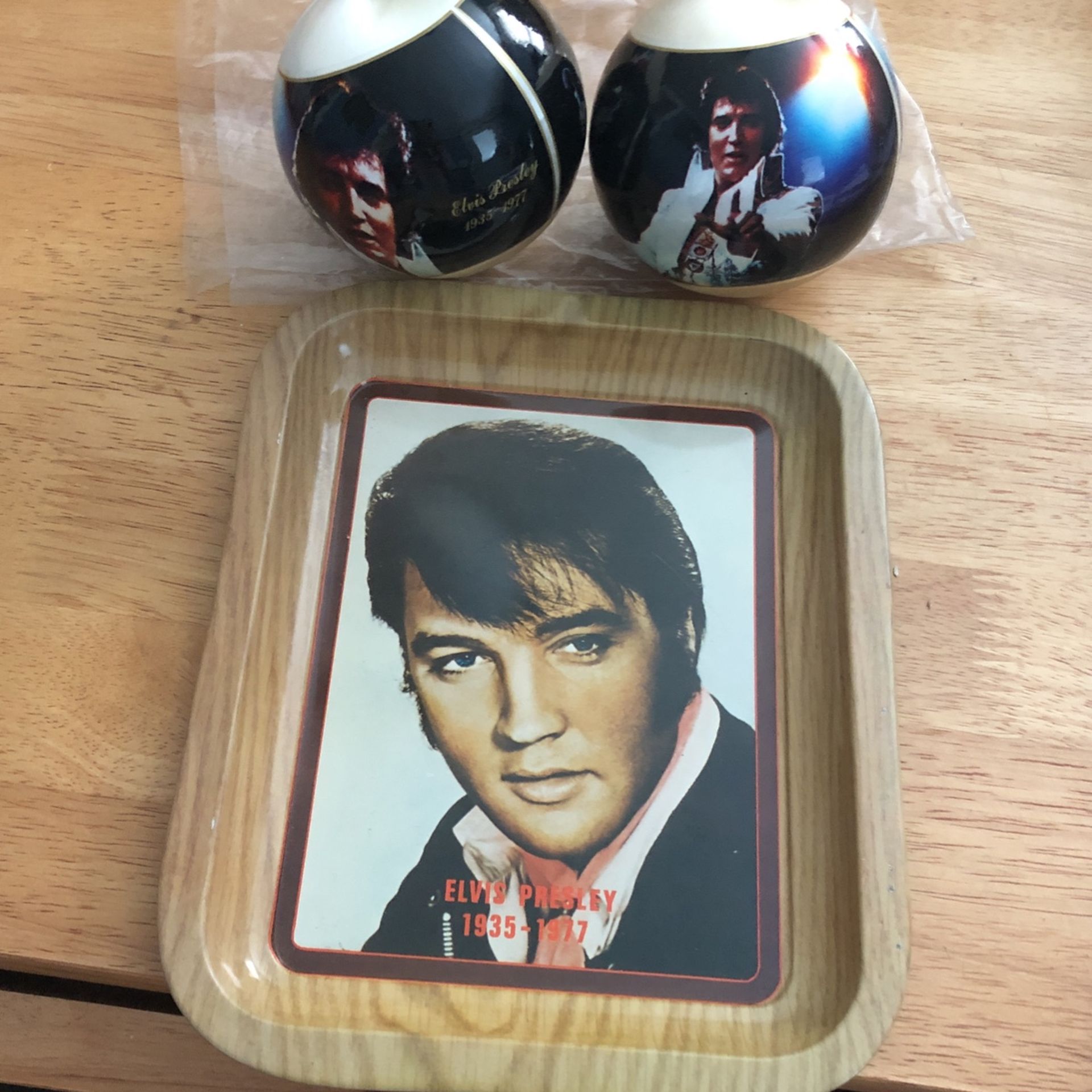 1 Vintage Elvis Presley Picture Tin Tray And 2 Christmas Balls
