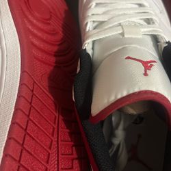 Jordan 1 Lows Brand New 9 5