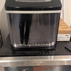 Frigidaire Ice Maker 