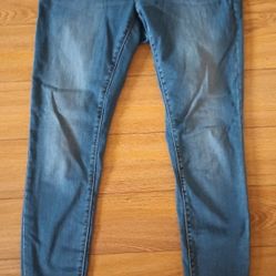 Jeans Size 4 Stretchy More Like A 7 /Jeans De Mujer Estiran Yo Soy Talla 7/8