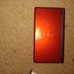 Red Ds Lite With 2 Games And Charger Good Condition 