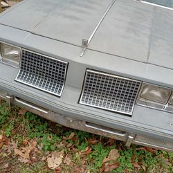 1983 Cutlass  G Body, V8 Engine, Automatic Transmission 2 Door Coupe, All Original, All Matching Numbers, $5.000 , Serious Collectors And/Or Buyers 