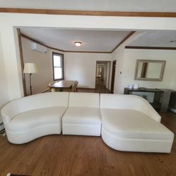 Maylah 3-Piece Sectional from Macy’s – Like New – Retails $6,287