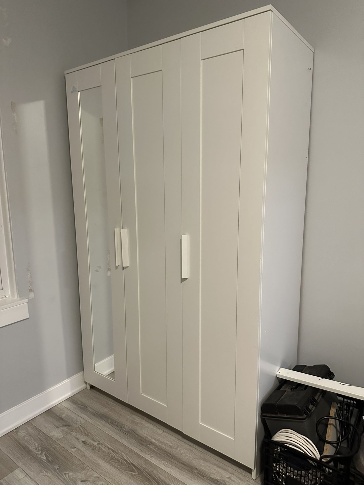 Closet / Dresser