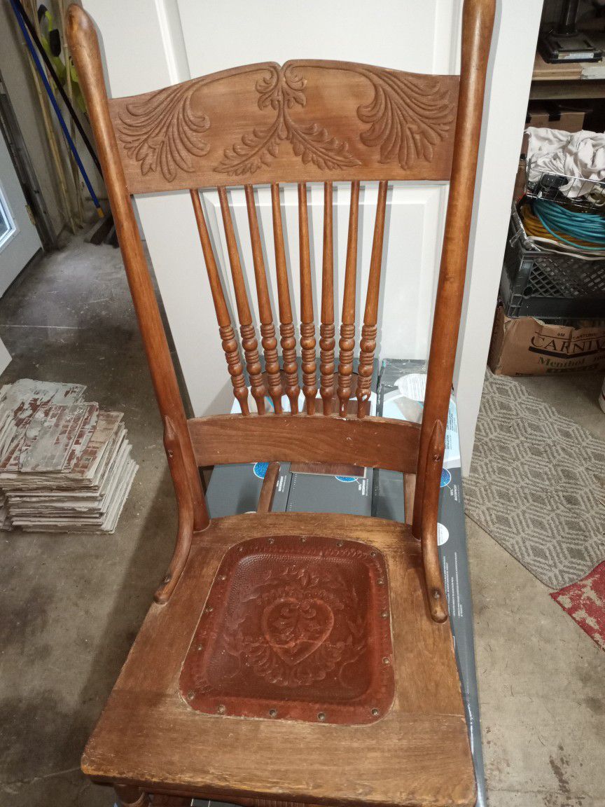 Vintage/Antique Rocking Chair 