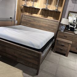 4pc king Bedroom Set 🔥 Take It Home With Only $50 Down 