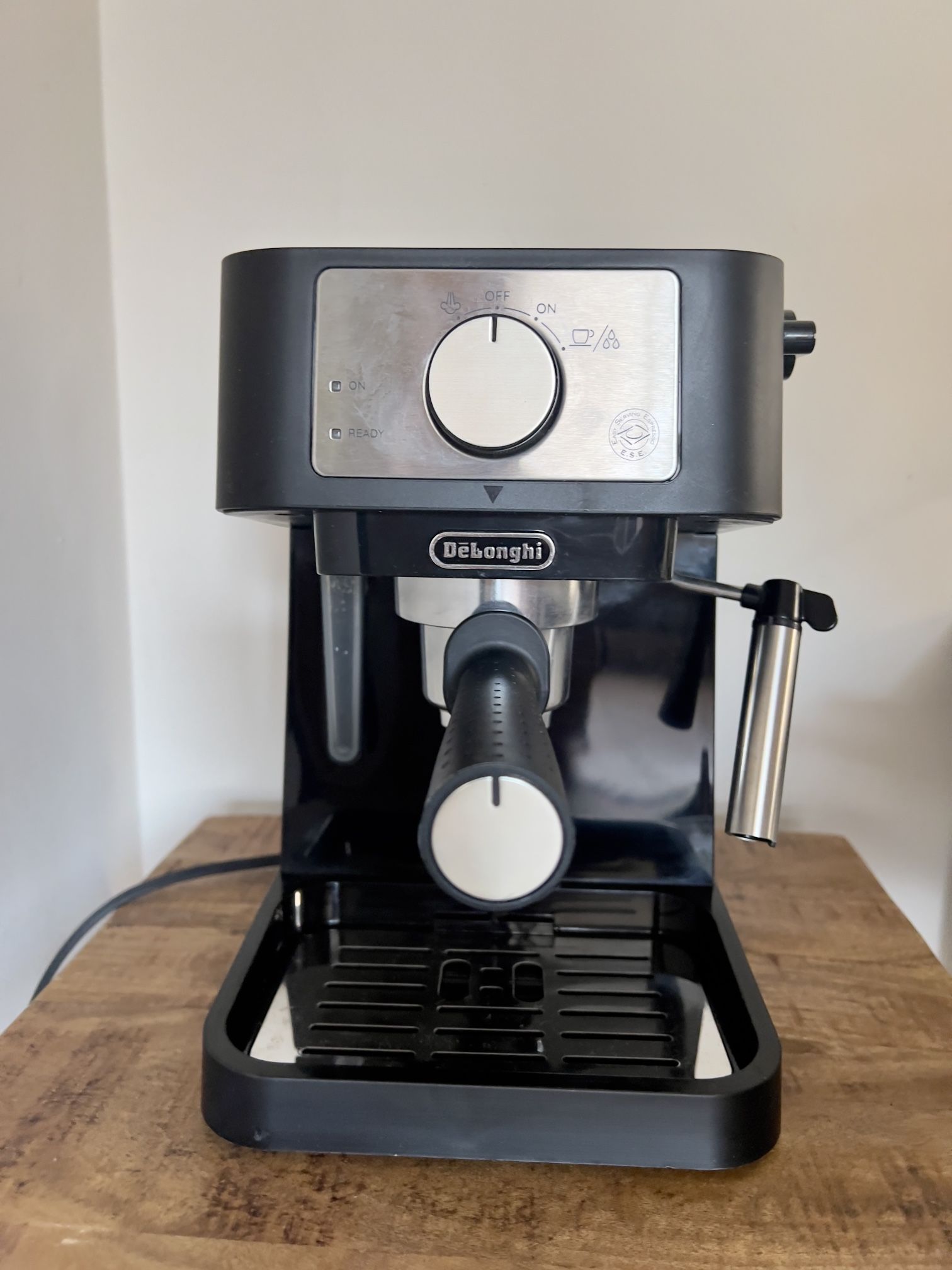 De'Longhi_Stilosa 15 Bar Pump Espresso Machine _black And