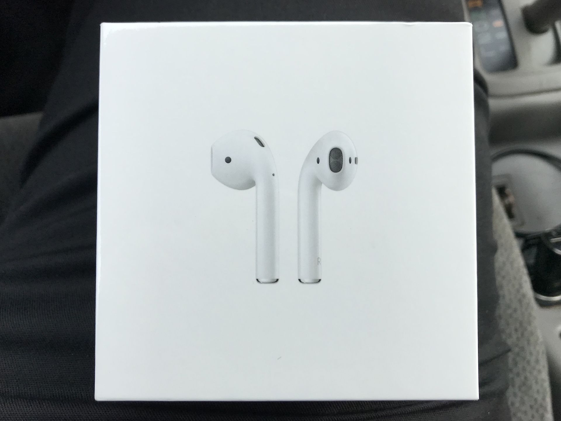Apple AirPods 2nd Gen With Wired Charging Case