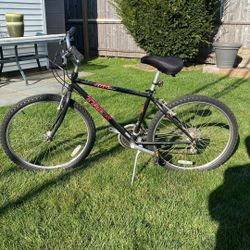 Trek 800 sport Bicycle  Used