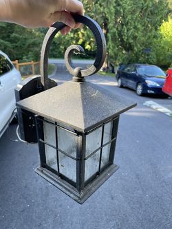 Free - Outdoor Lantern / Sconce
