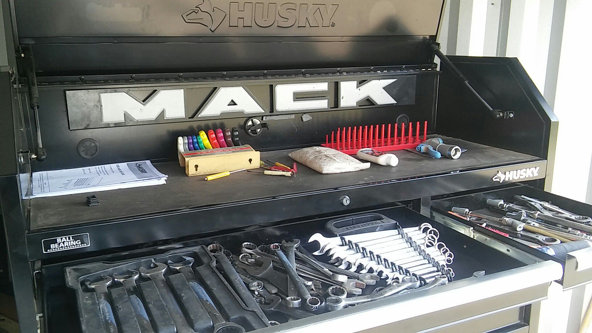 3 tool box's all the tools snap on Marco there is another box with all the sir tools not shown