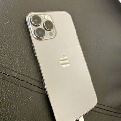 iPhone 13 Pro Max AT&T (Great Condition)