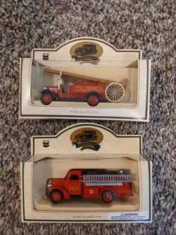 11 Vintage Chevron Standard Oil Die-Cast Models - Lledo England