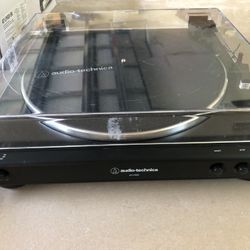 Audio-Technica AT-LP60X Turntable - Black