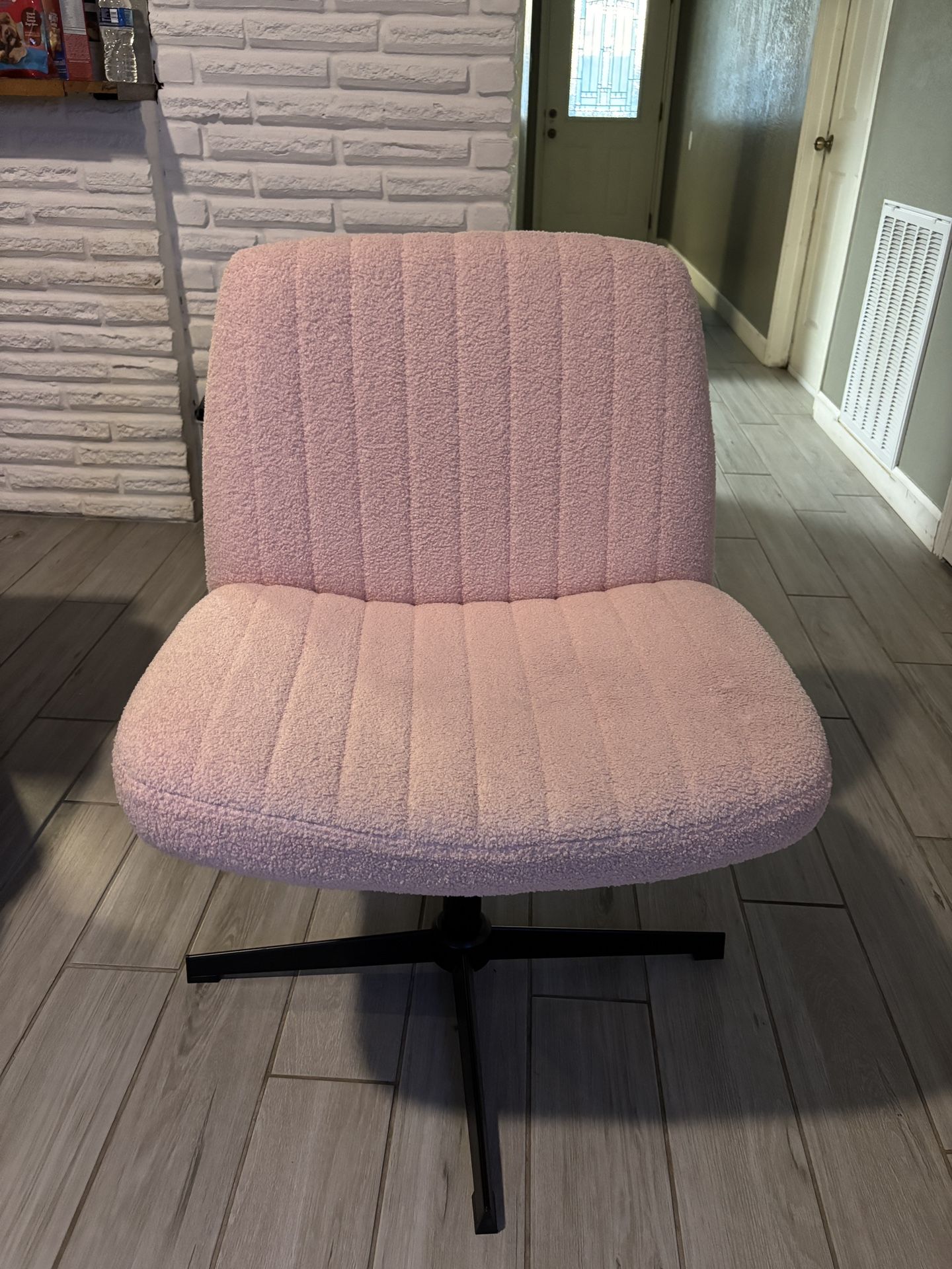Pink Criss Cross Chair