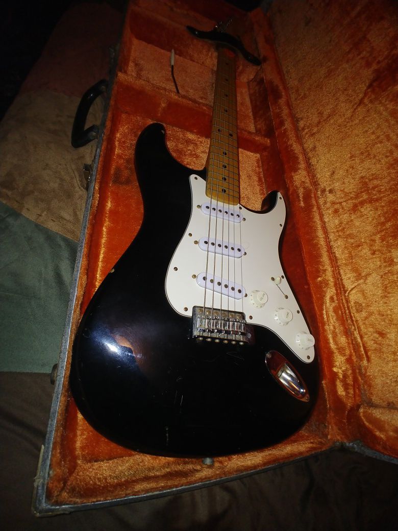 1976 Ibanez guitar