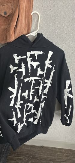 Clothes Gucci, Burberry, Louis Vuitton and Boss