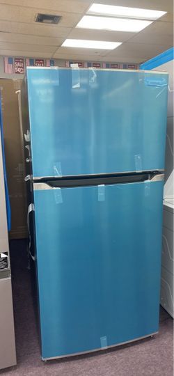 Frigidaire 20 cu. Ft. Garage Ready Top Freezer Refrigerator