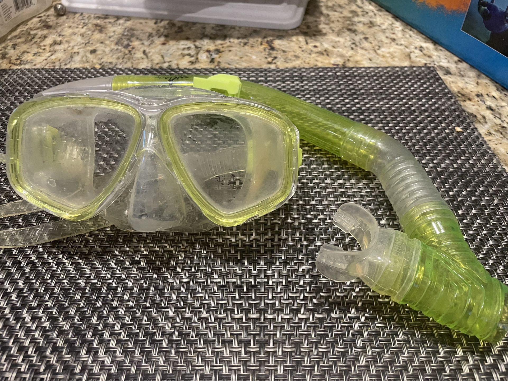 Speedo Youth Snorkel Set