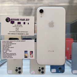 Unlocked White iPhone XR 64gb