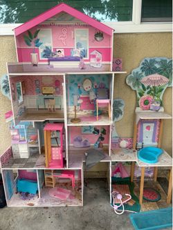 Barbie Doll House