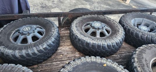 Dually Wheels And Tires