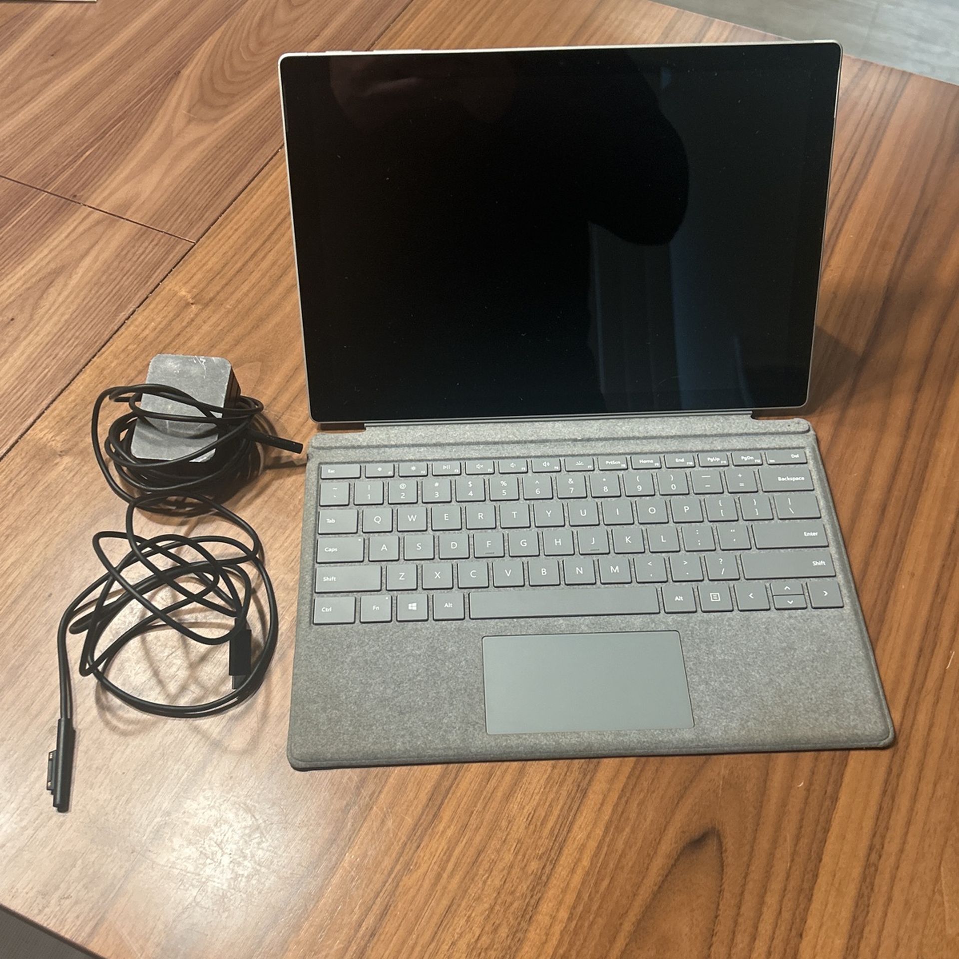 Great Condition Microsoft Surface Pro 128GB Model 1796