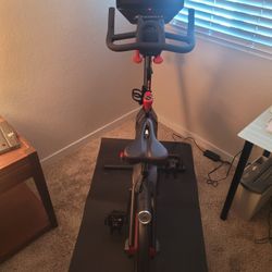 Almost New Bowflex VeloCore 
