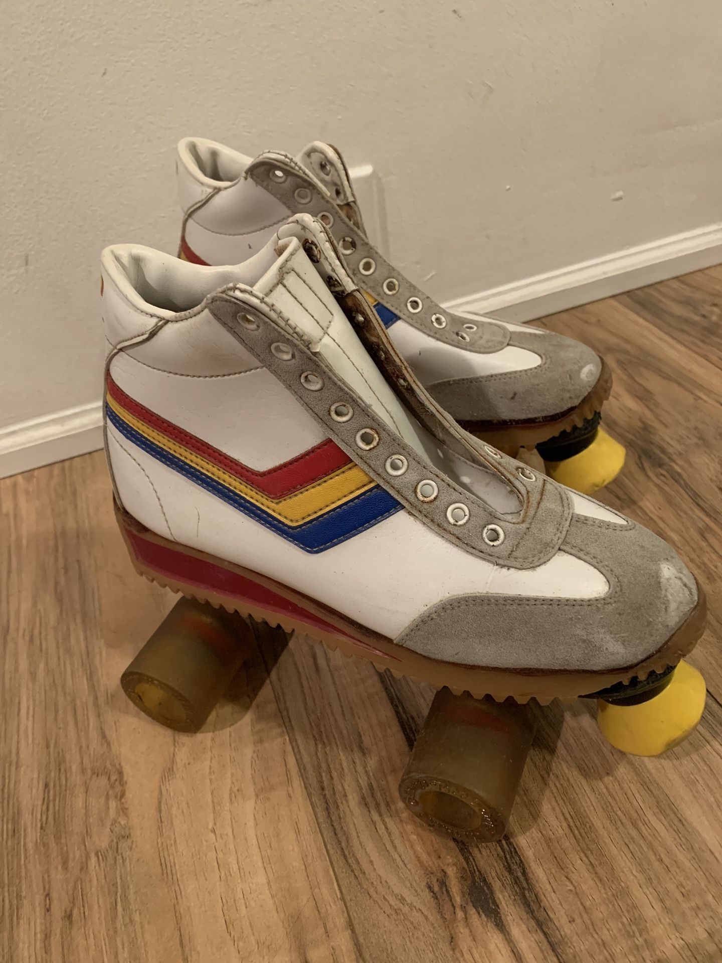 ntage 70's Free Former Roller Skates Unisex Men 6 Women 8 Derby Roller Girl
