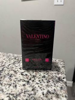 Valentino Born In Roma Extradose