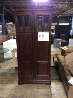 BAILY ARMOIRE