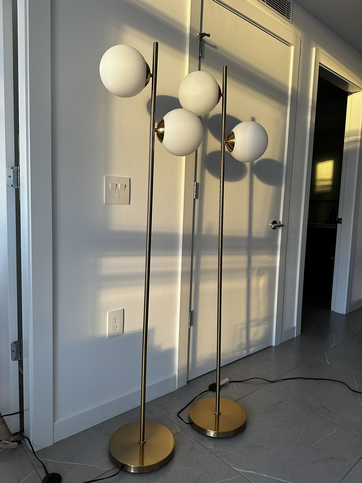 Floor Lamps for Sale in Los Angeles, CA - OfferUp