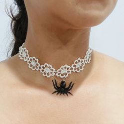 Daisy White Lace Choker With Dangling Black Spider. Halloween. Gothic Witch Costume Look Spooky 🕷️ 