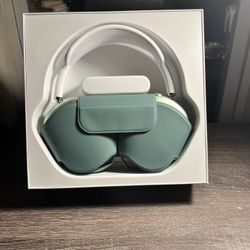 Airpod Maxes Green