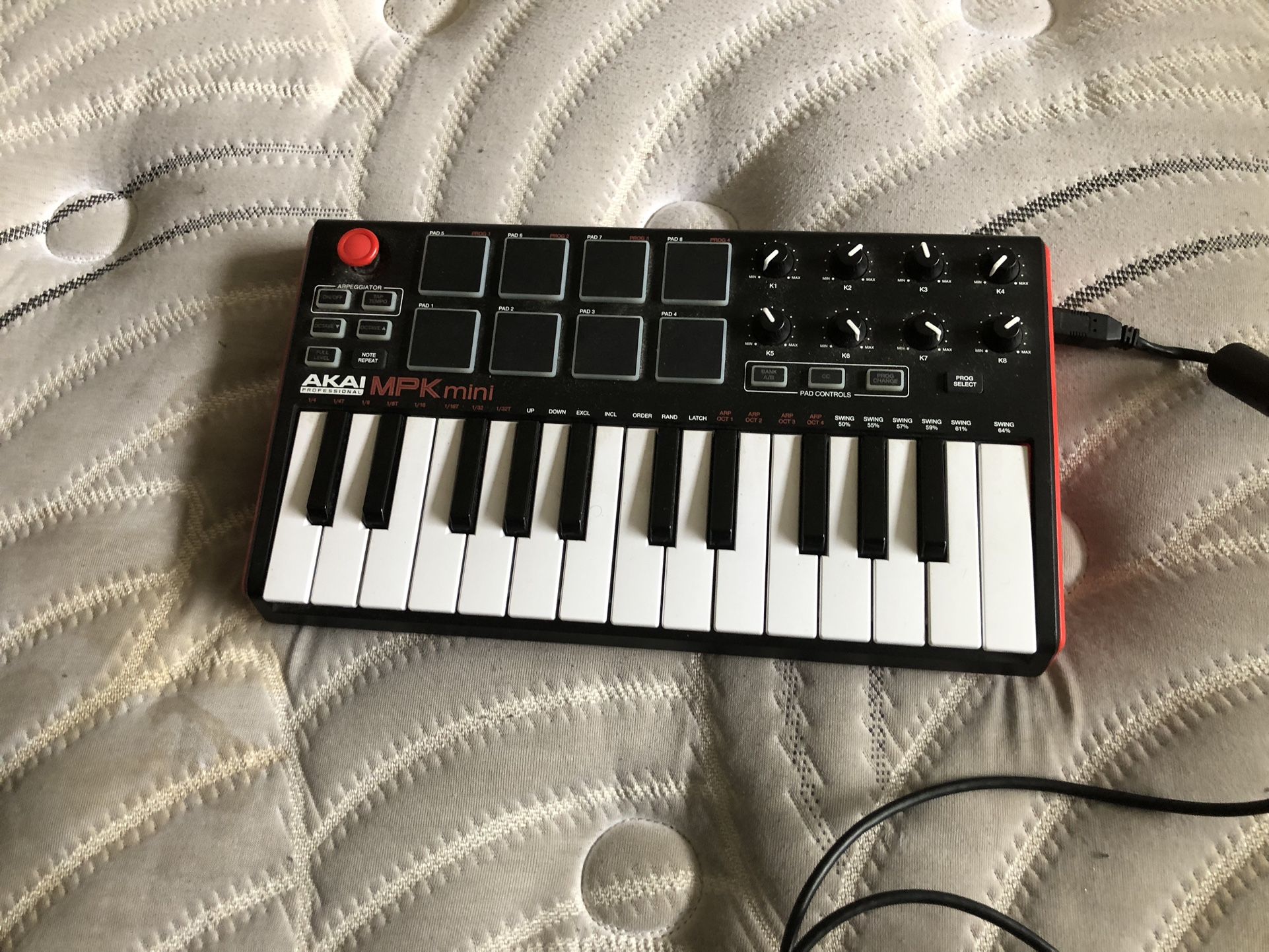 Akai MPK Mini MIDI Keyboard