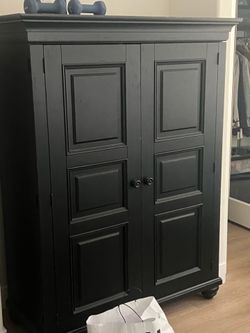 Armoire