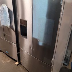 🚨 New Whirlpool - 26.8 Cu. Ft. French Door Refrigerator - Stainless Steel
Model WRF757SDHZ